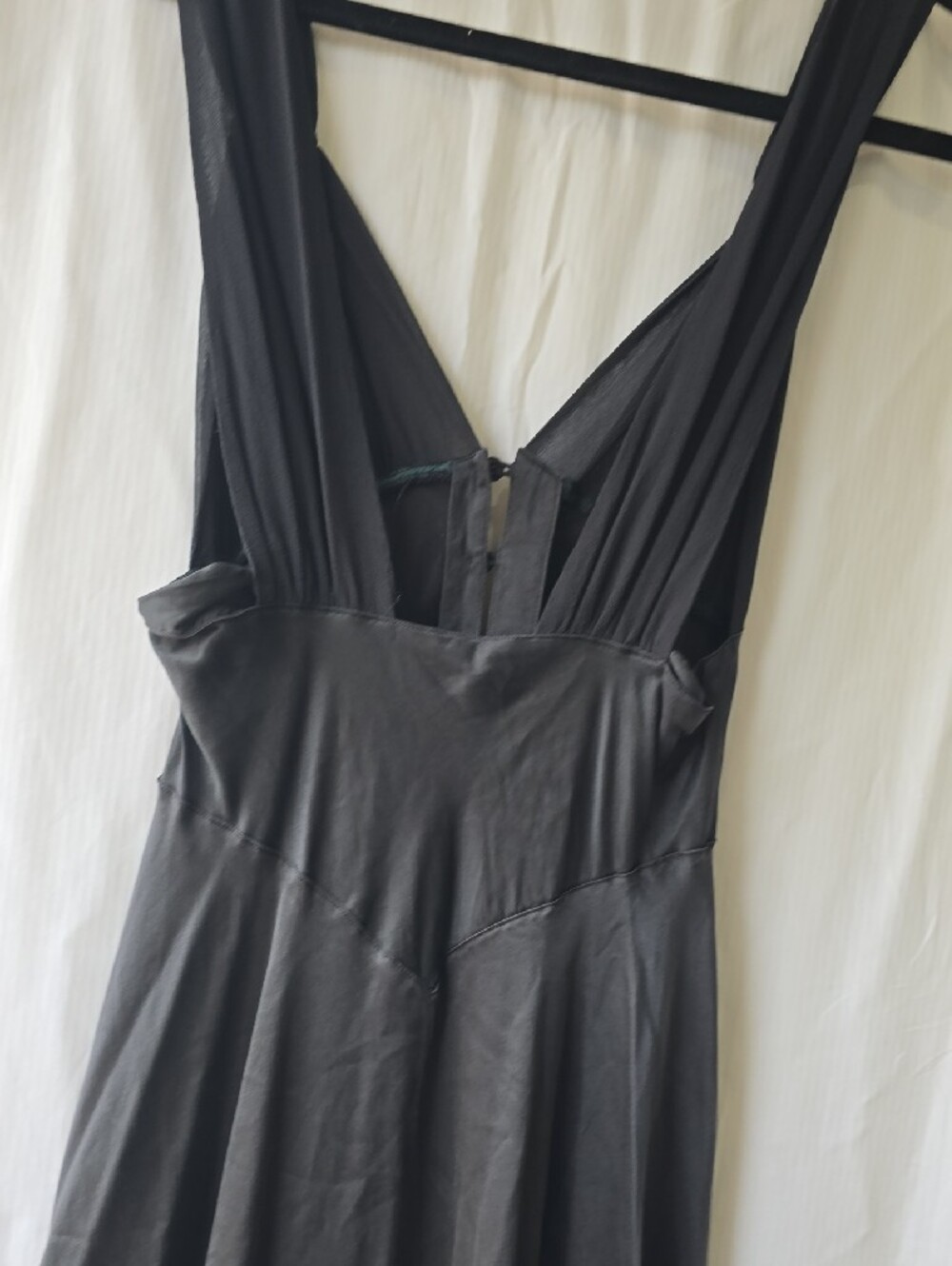 Victoria's Secret Black High-Low V-Neck Sleeveless Dress - Picture 4 of 5